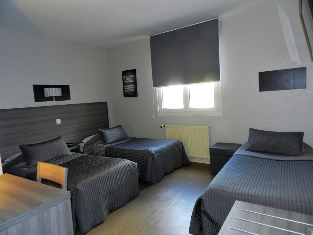 Hotel Le Cerizay Екстериор снимка